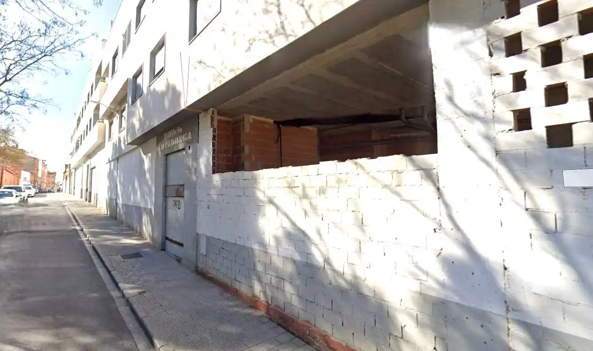Local comercial en venda a Aguja 25, imagen 2
