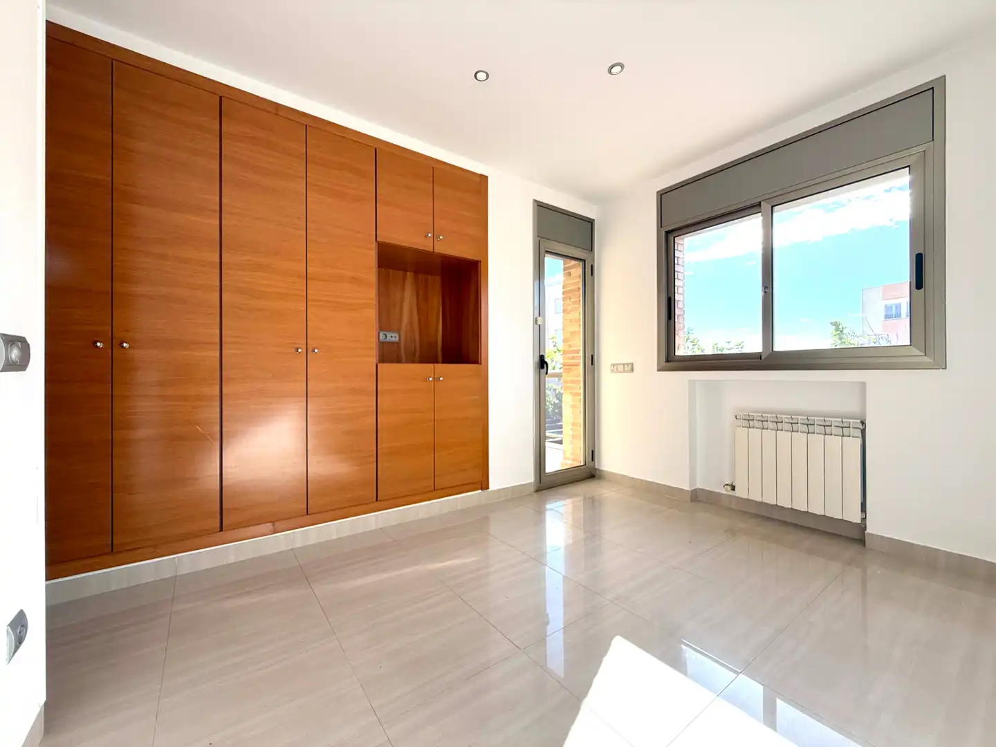 Semi-detached house with pool for sale in Carrer d'Escornalbou, imagen 33