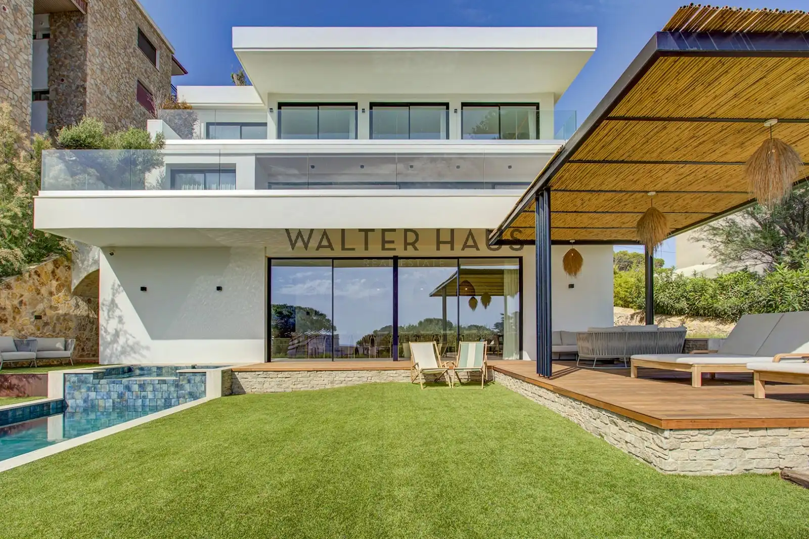 Vista exterior de Casa o chalet en venta en Sant Feliu de Guíxols con Aire acondicionado, Jardín privado y Terraza
