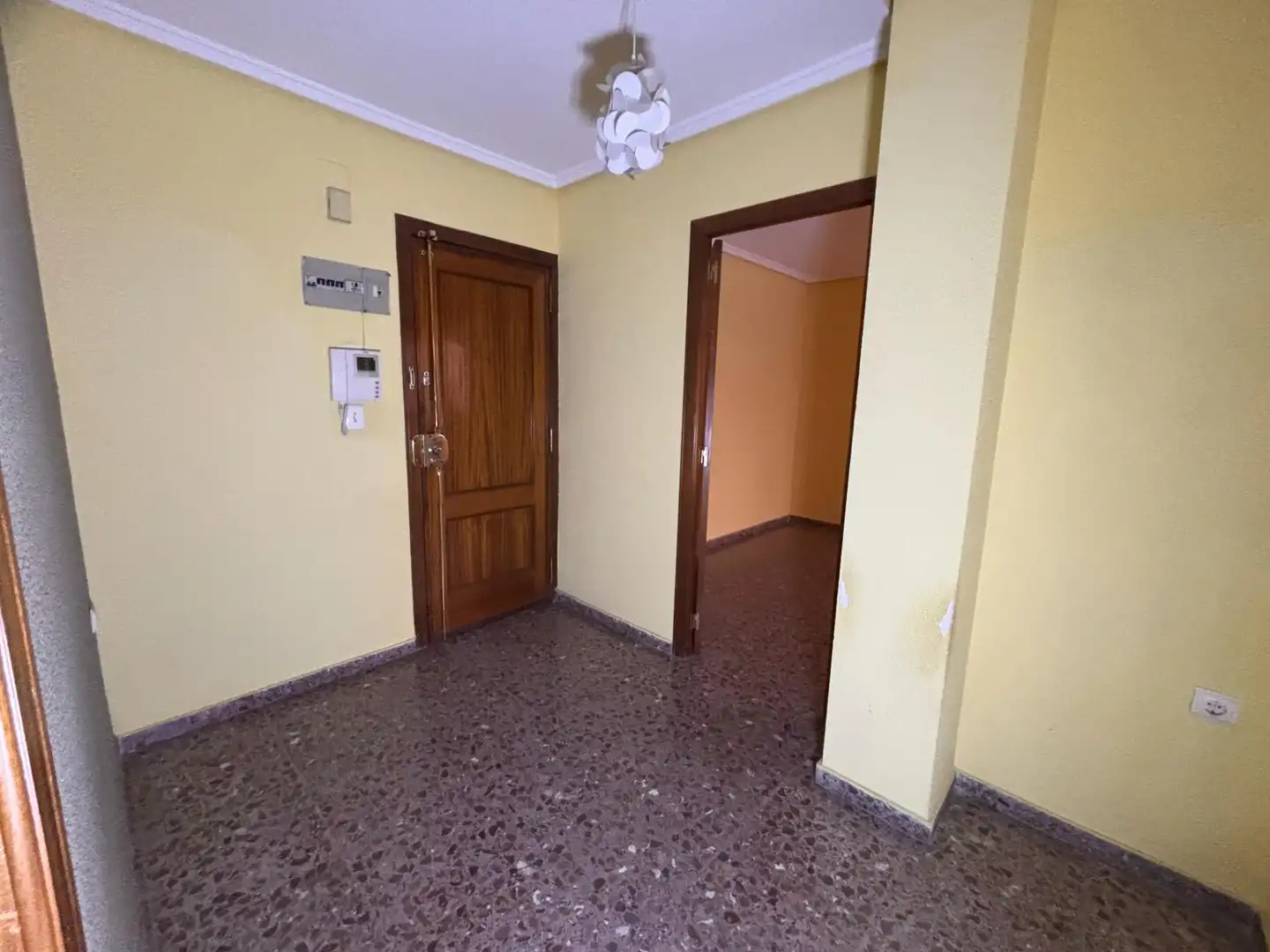 Wohnung zum Verkauf in Valencia mit Terrasse und Balkon