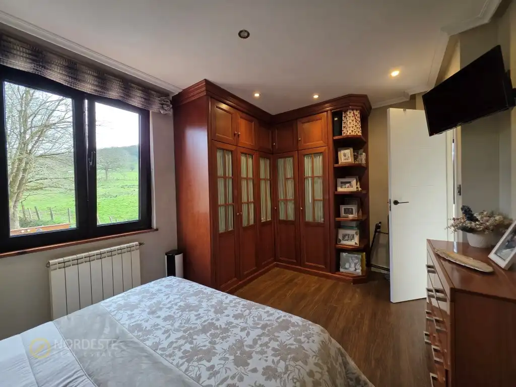 Habitación de Casa o chalet en venta en Siero