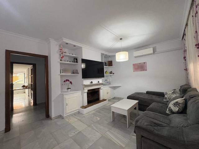 Casa adosada en Venta en Los Barrios