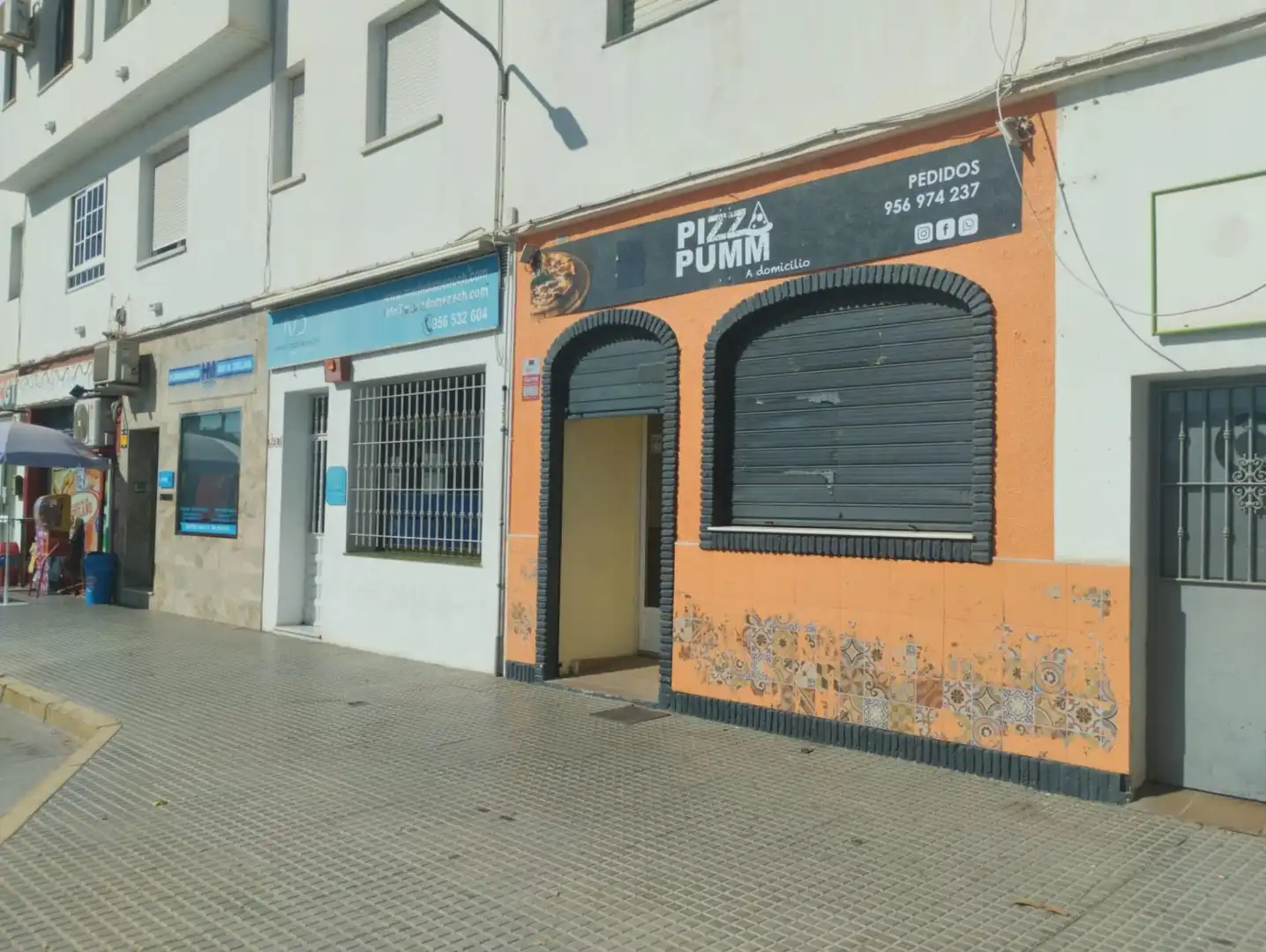 Local comercial en venta en Núcleo urbano, imagen 3