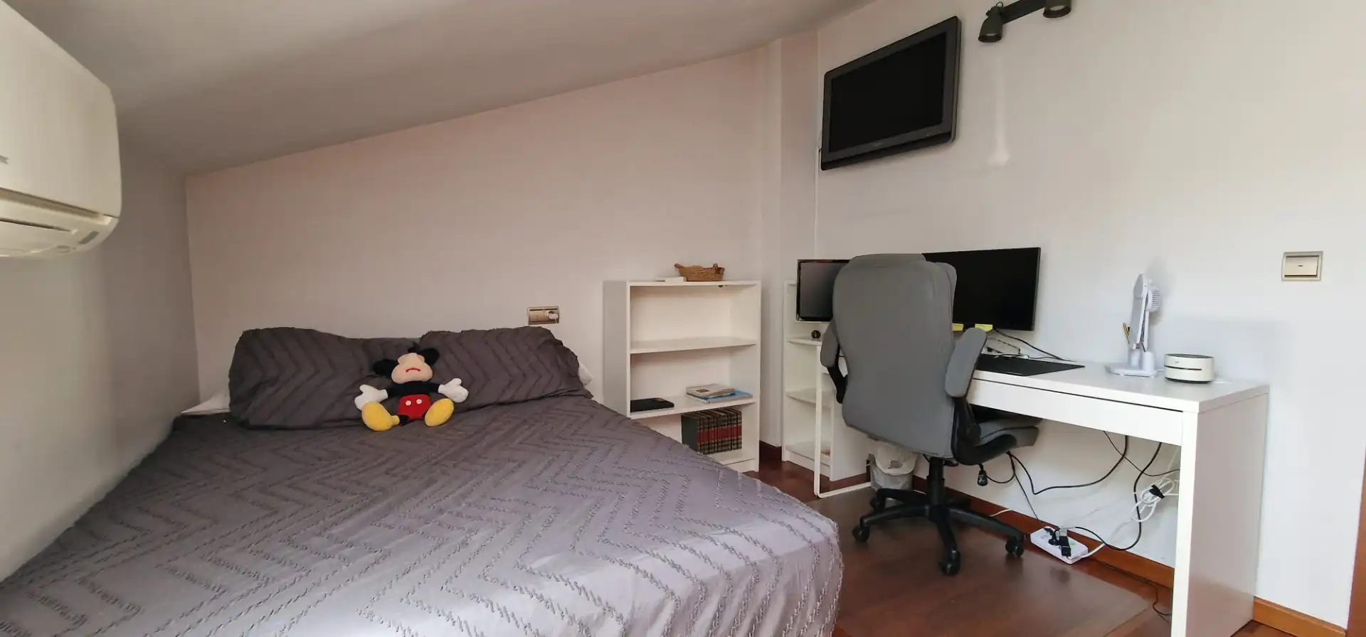 Dormitori de Àtic en venda en Maracena amb Aire condicionat, Parquet i Terrassa