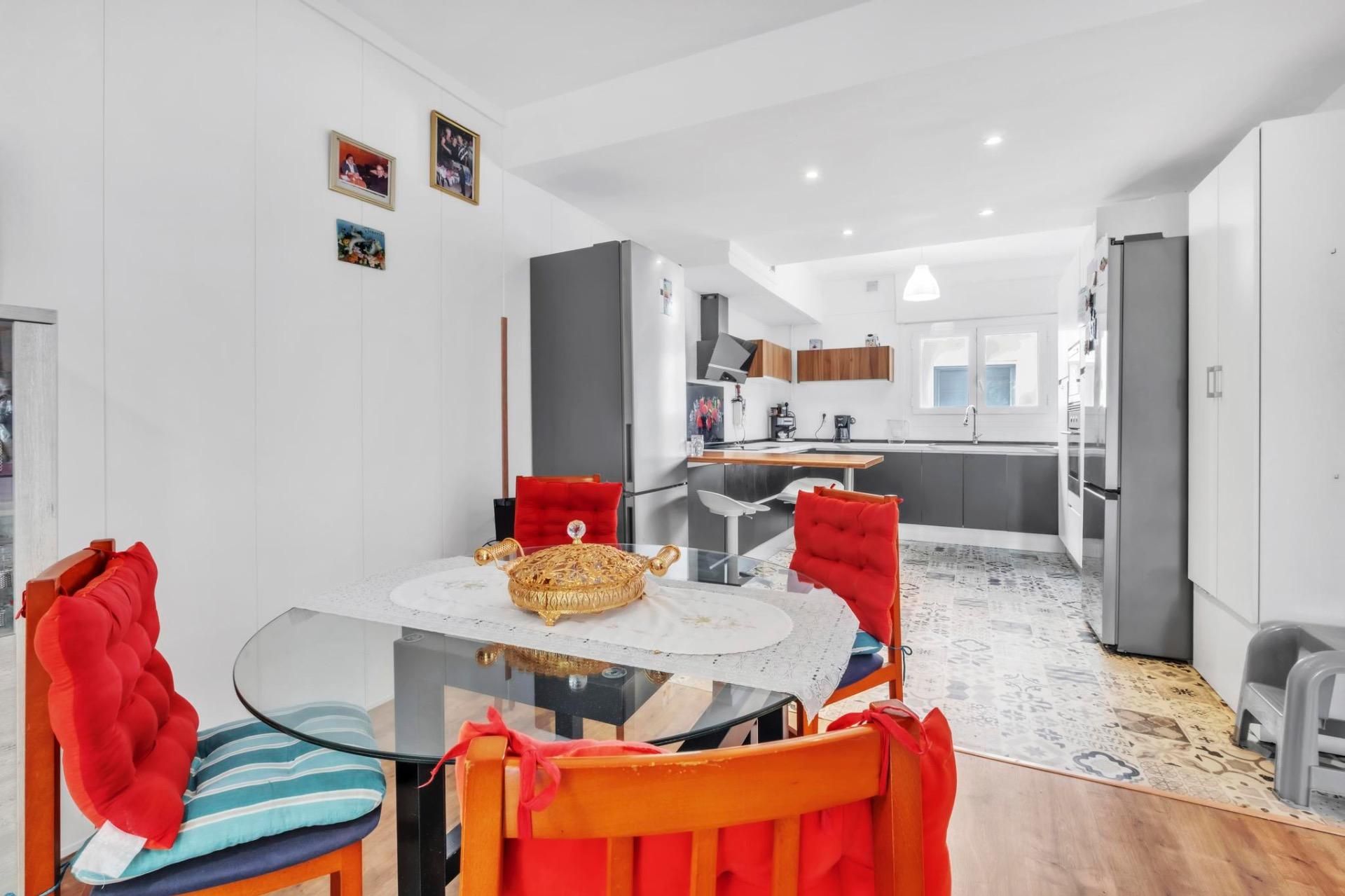 Kitchen of Flat for sale in Figueres  with Air Conditioner, Heating and Terrace