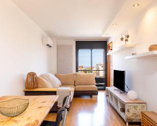 Living room of Flat for sale in Terrassa  with Air Conditioner and Balcony