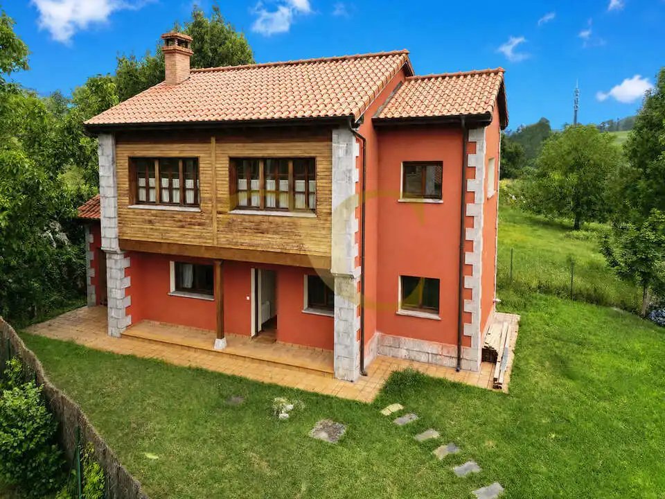 Villa con giardino in vendita a Bones