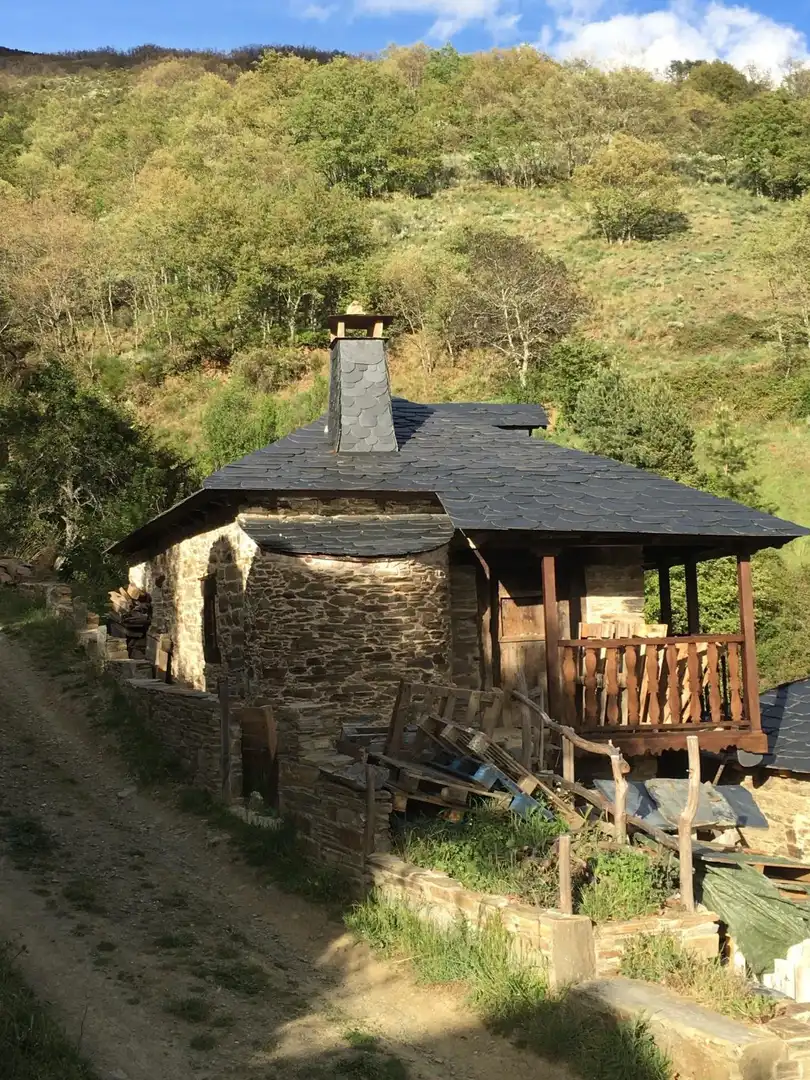 Vista exterior de Casa o chalet en venta en Ponferrada