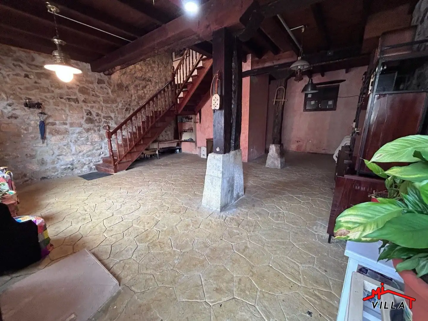 Casa adosada en venda en Rasines amb Terrassa i Moblat