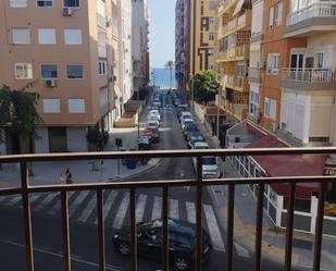 Exterior view of Flat to rent in  Almería Capital  with Air Conditioner