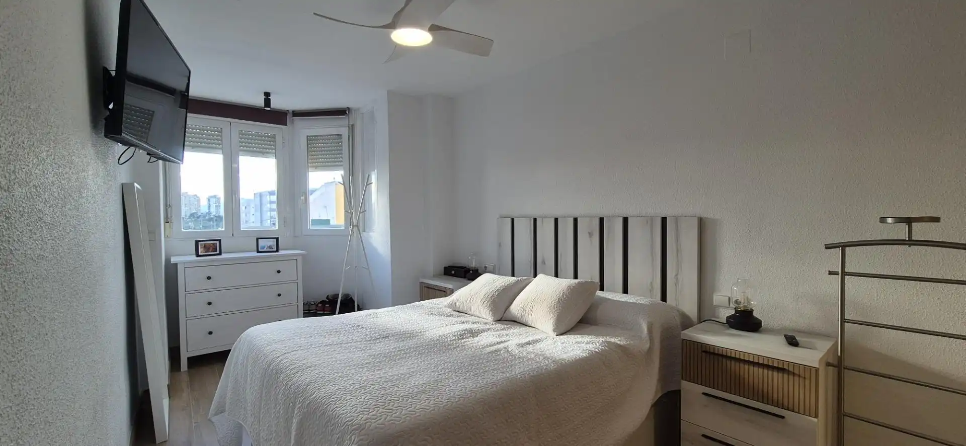 Habitación de Piso en venta en Benidorm con Aire acondicionado y Calefacción