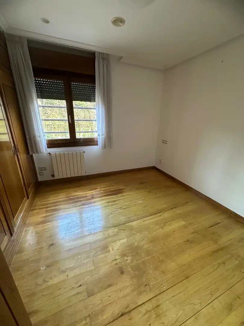 Habitación de Casa o chalet en venta en Llanera con Calefacción, Jardín privado y Terraza