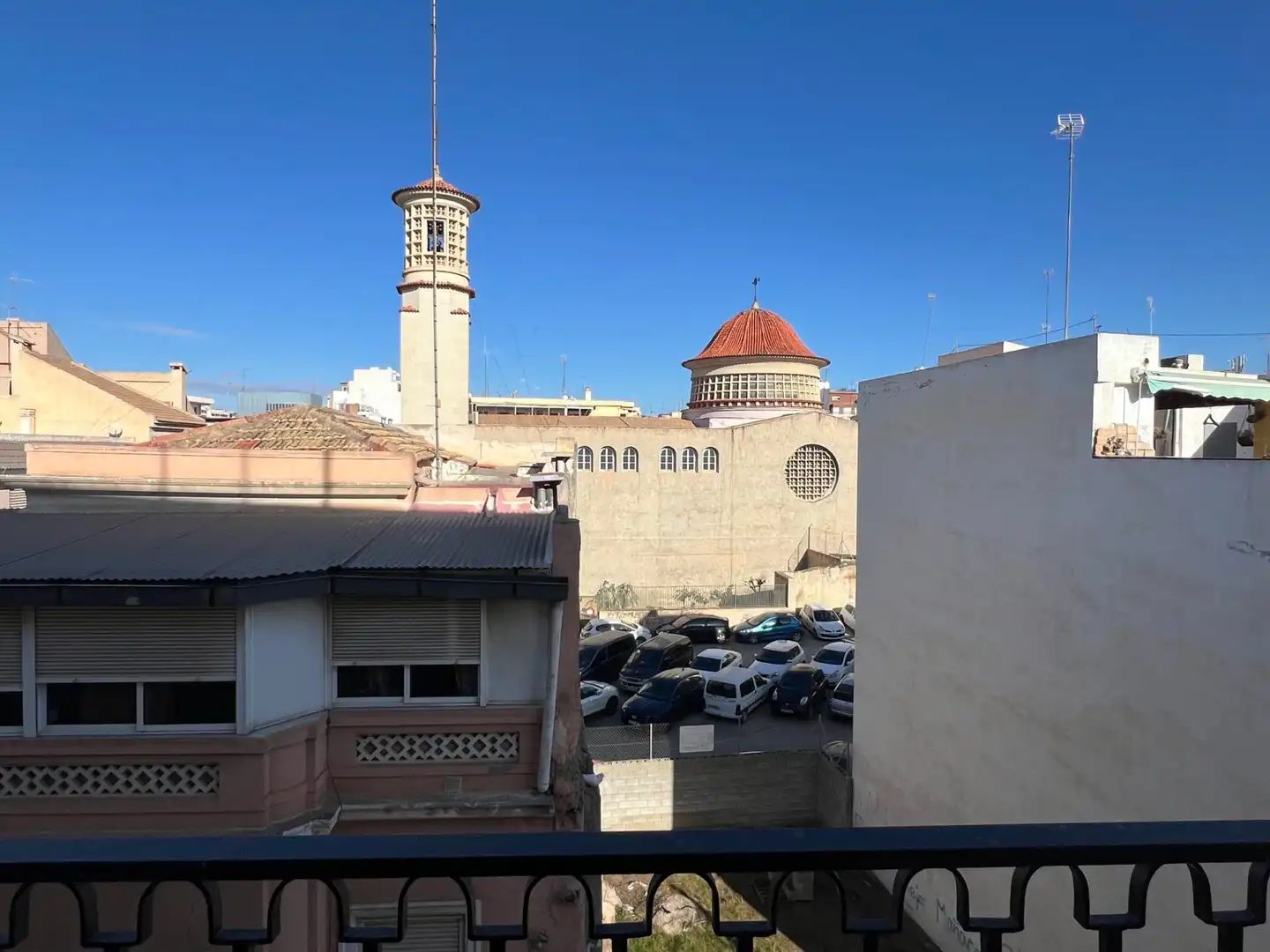 Vista exterior de Piso de alquiler en Elche / Elx con Amueblado y Balcón