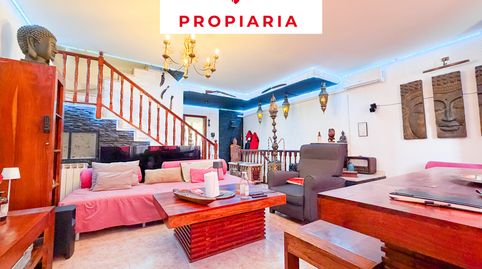 Foto 2 de Casa adosada en venta en Sant Vicenç Dels Horts, Barcelona