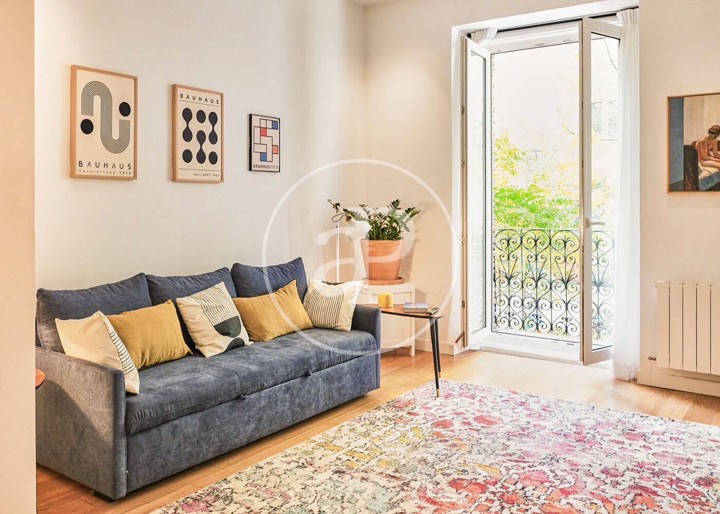 Vista exterior de Piso de alquiler en  Madrid Capital con Aire acondicionado, Calefacción y Amueblado