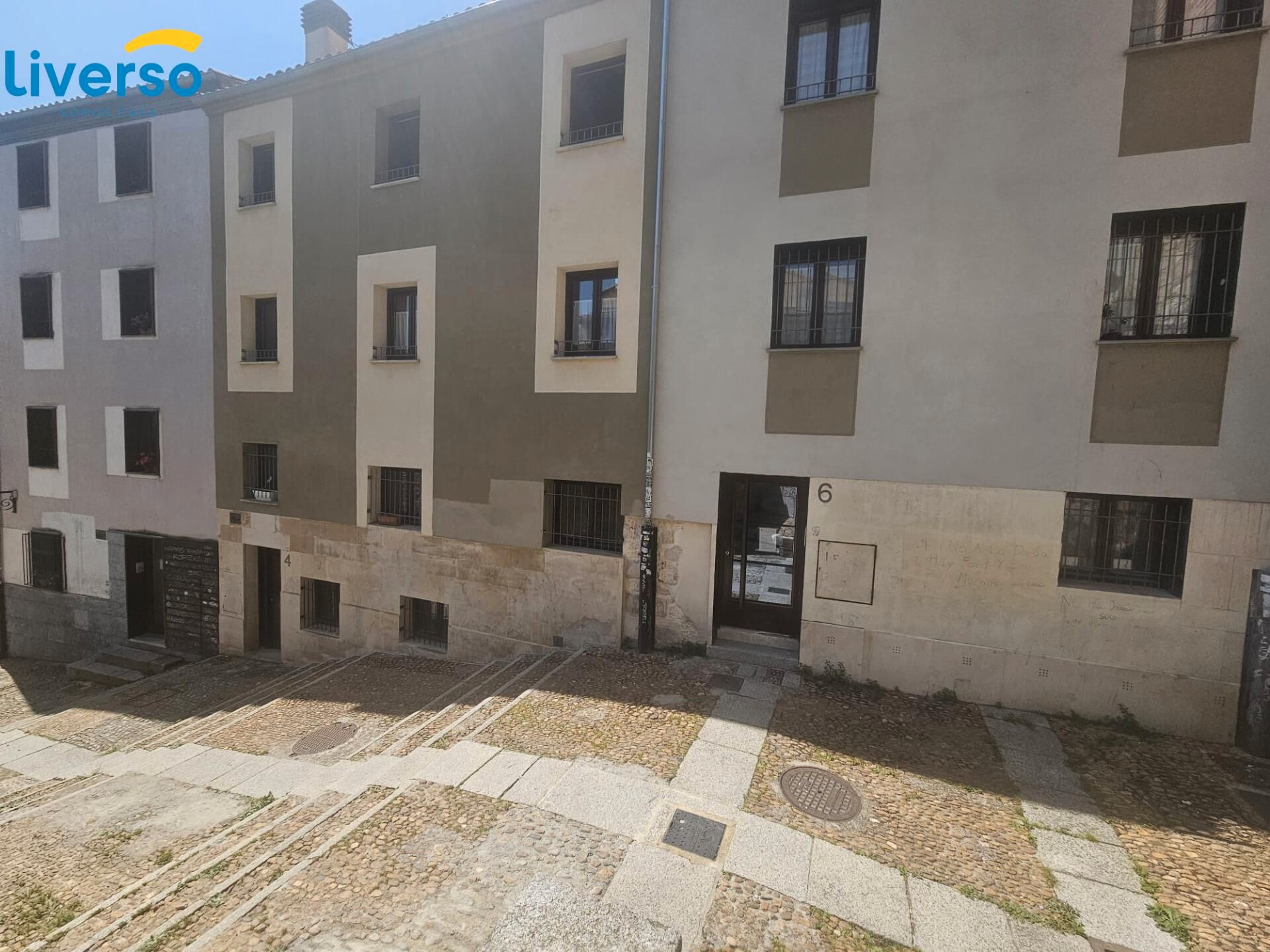 Vista exterior de Pis en venda en Burgos Capital amb Calefacció