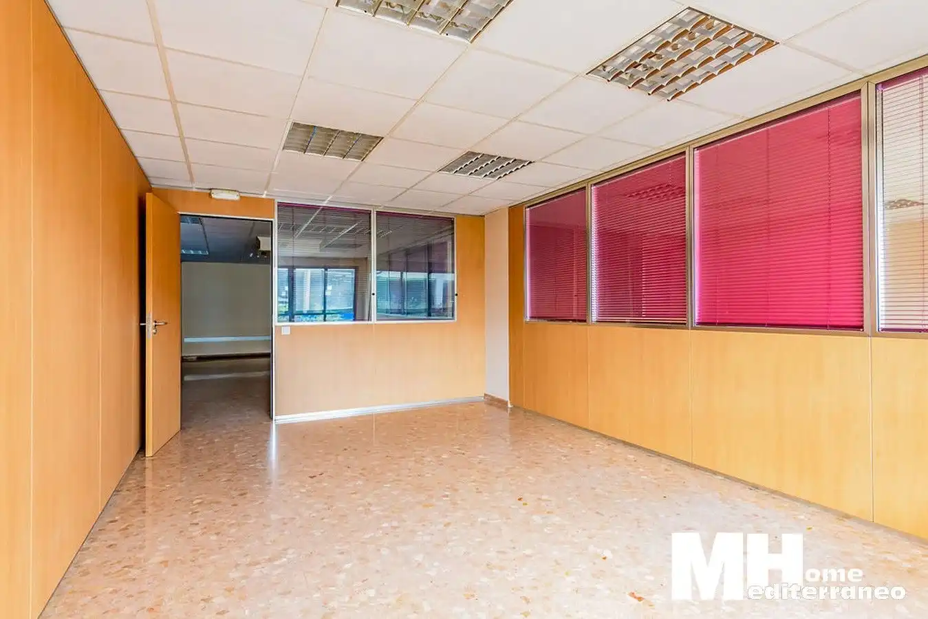 Office for sale in Vila-real  with Air Conditioner and Heating