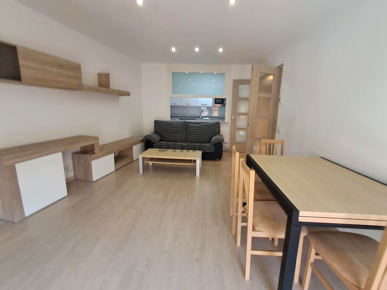 Living room of Flat to rent in  Teruel Capital  with Heating, Parquet flooring and Furnished