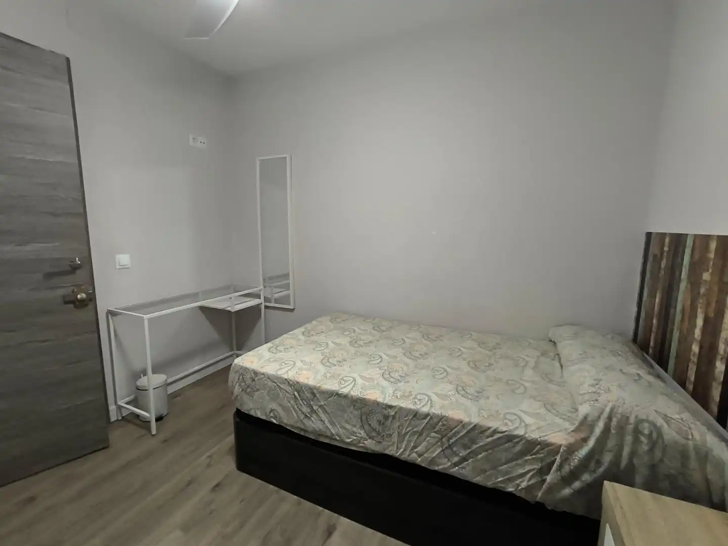 Habitación de Piso en venta en Málaga con Aire acondicionado y Amueblado
