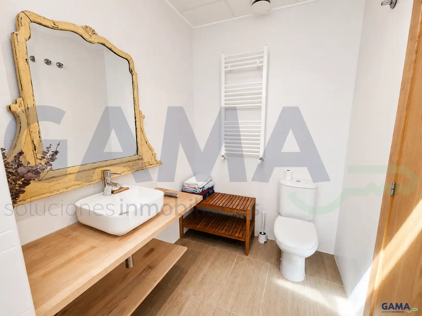 Badezimmer von Dachboden zur Miete in Alzira mit Klimaanlage, Terrasse und Möbliert