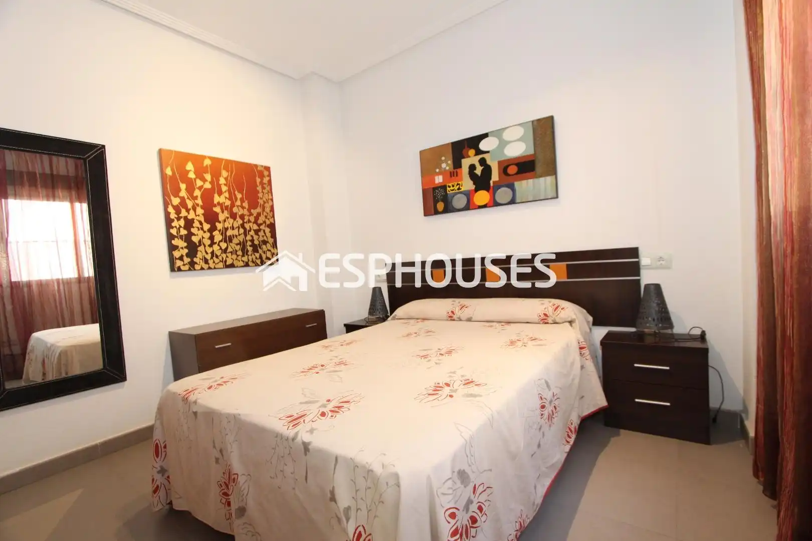 Habitación de Apartamento en venta en Guardamar del Segura con Terraza, Trastero y Amueblado