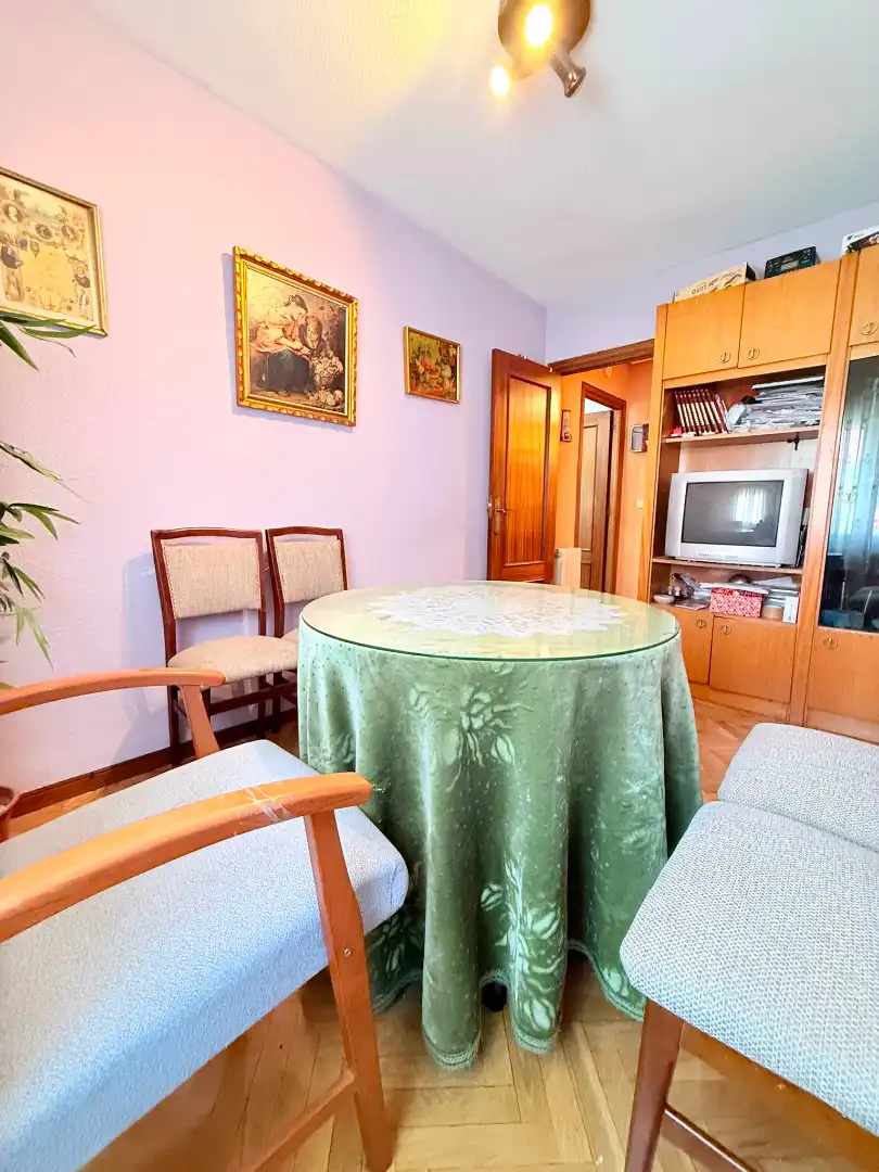 Dining room of Flat for sale in Alcorcón  with Air Conditioner, Heating and Parquet flooring