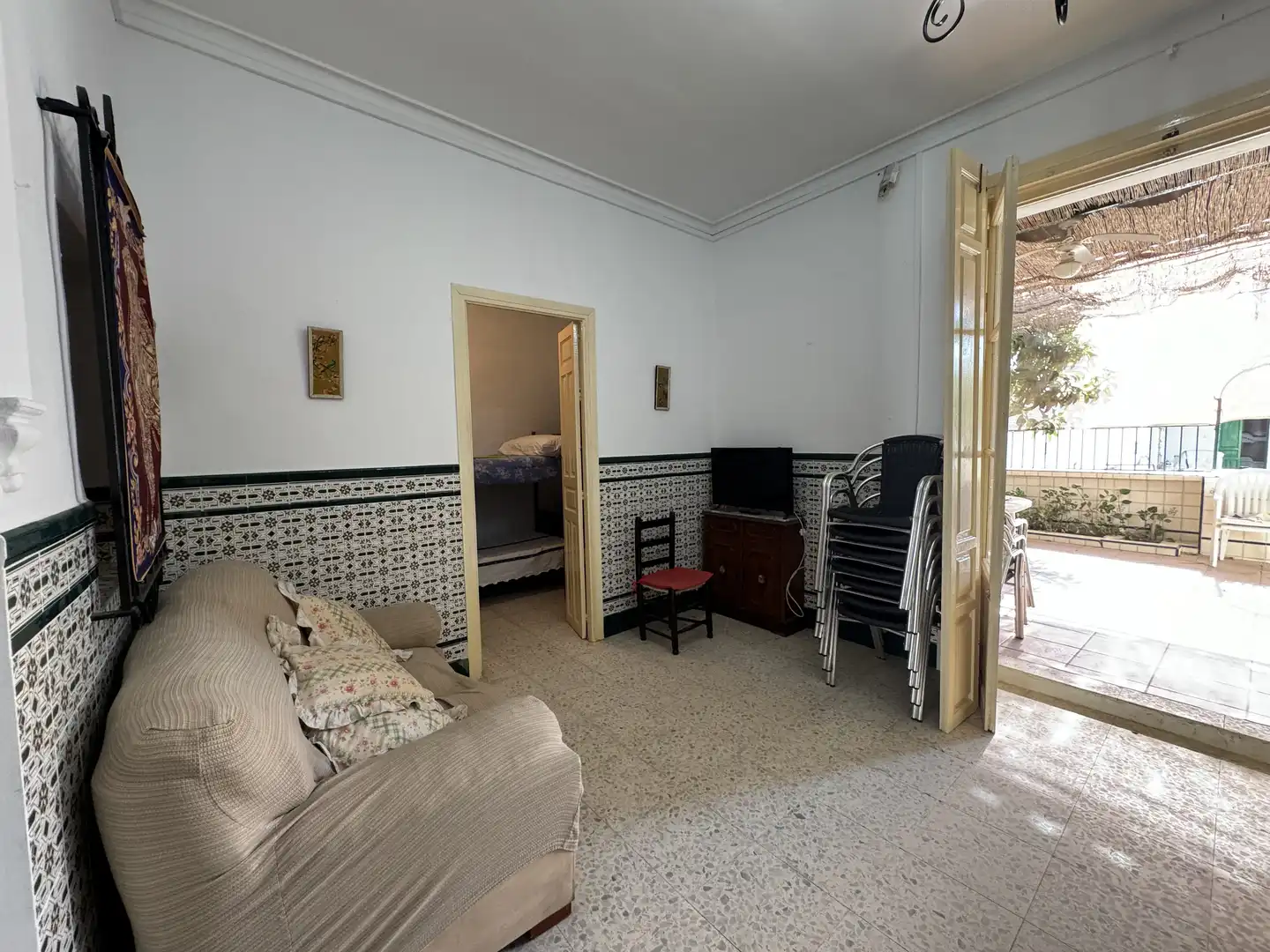 Sala de estar de Casa o chalet en venta en Almonte con Jardín privado, Terraza y Amueblado