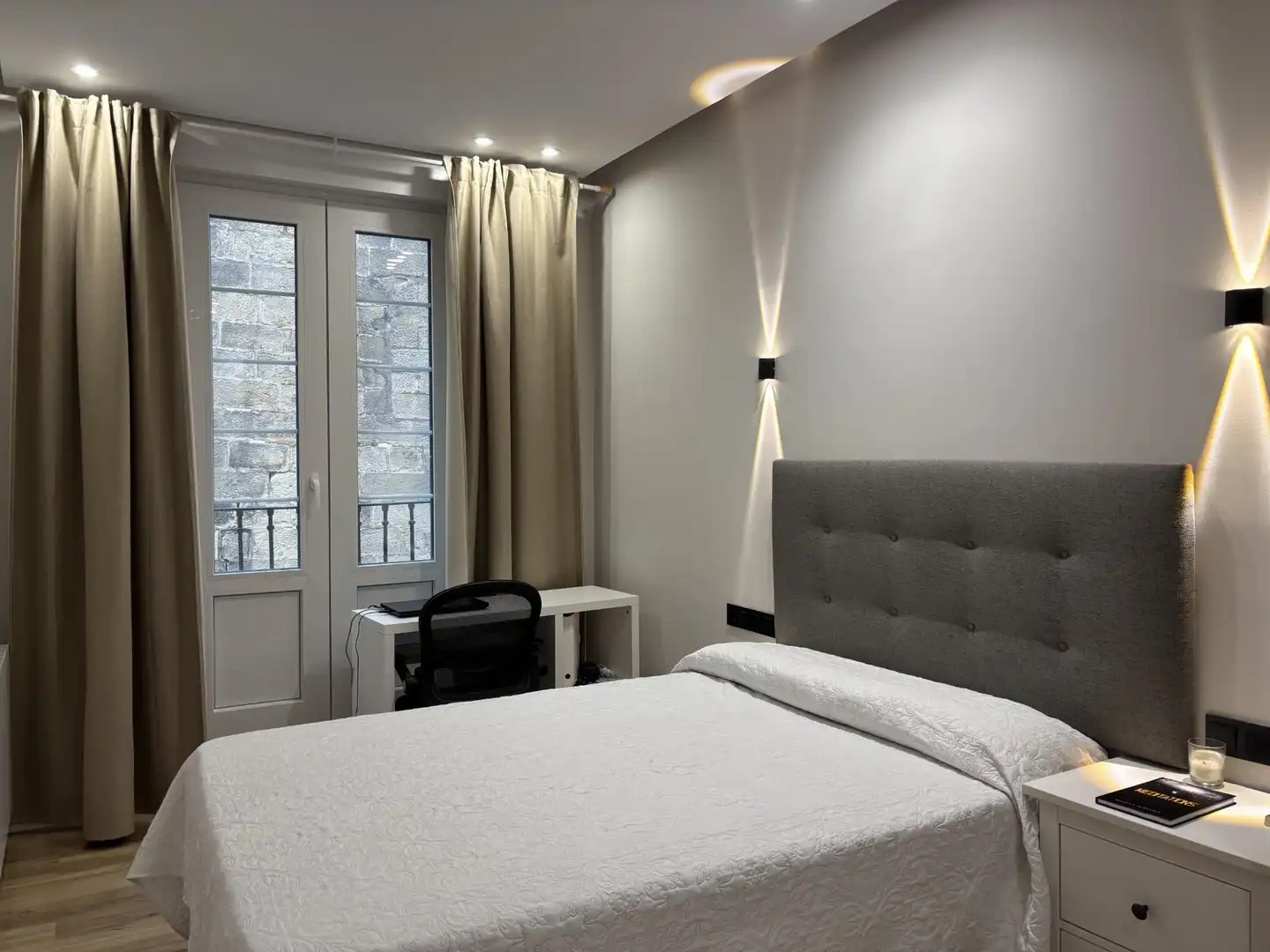 Habitación de Piso de alquiler en Bilbao  con Amueblado y Balcón