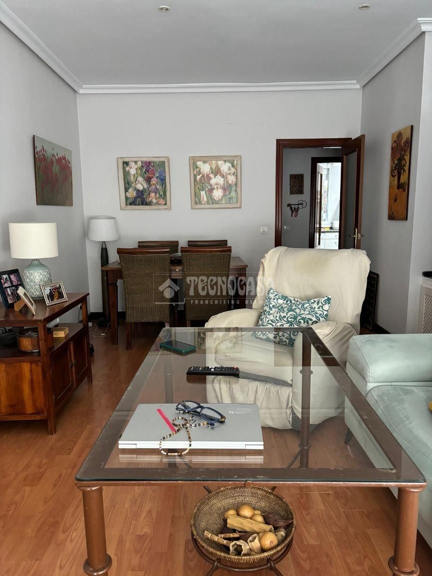 Living room of Flat for sale in  Sevilla Capital