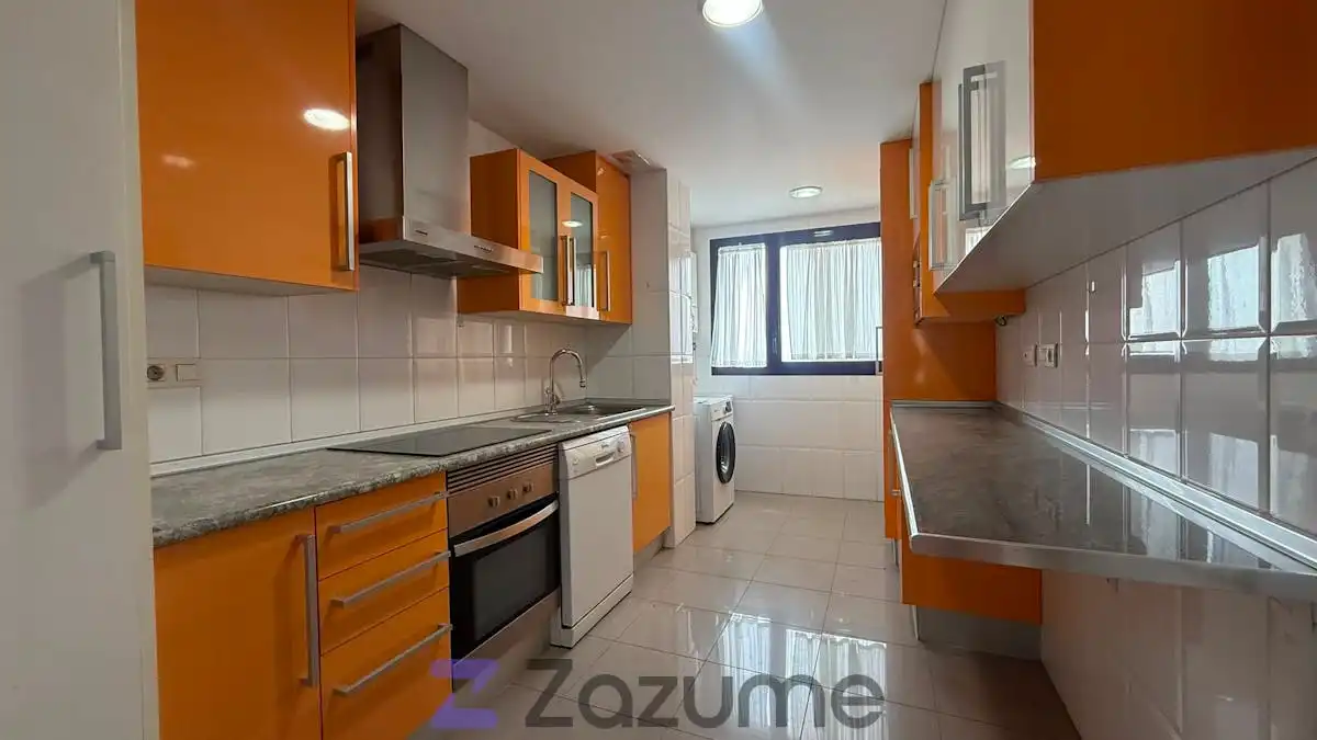 Küche von Wohnung zur Miete in Murcia mit Klimaanlage, Heizung und Terrasse
