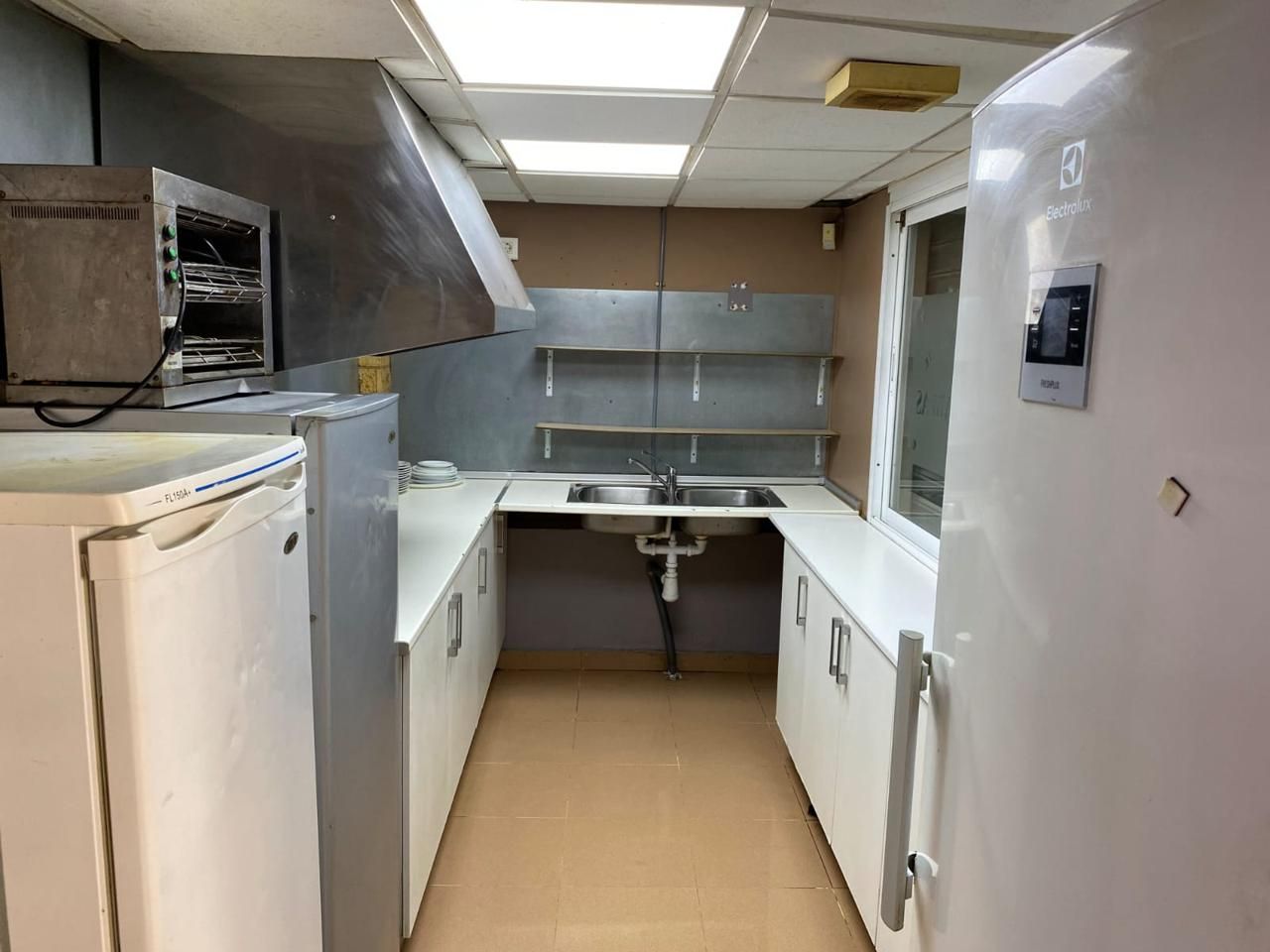 Kitchen of Premises for sale in  Melilla Capital