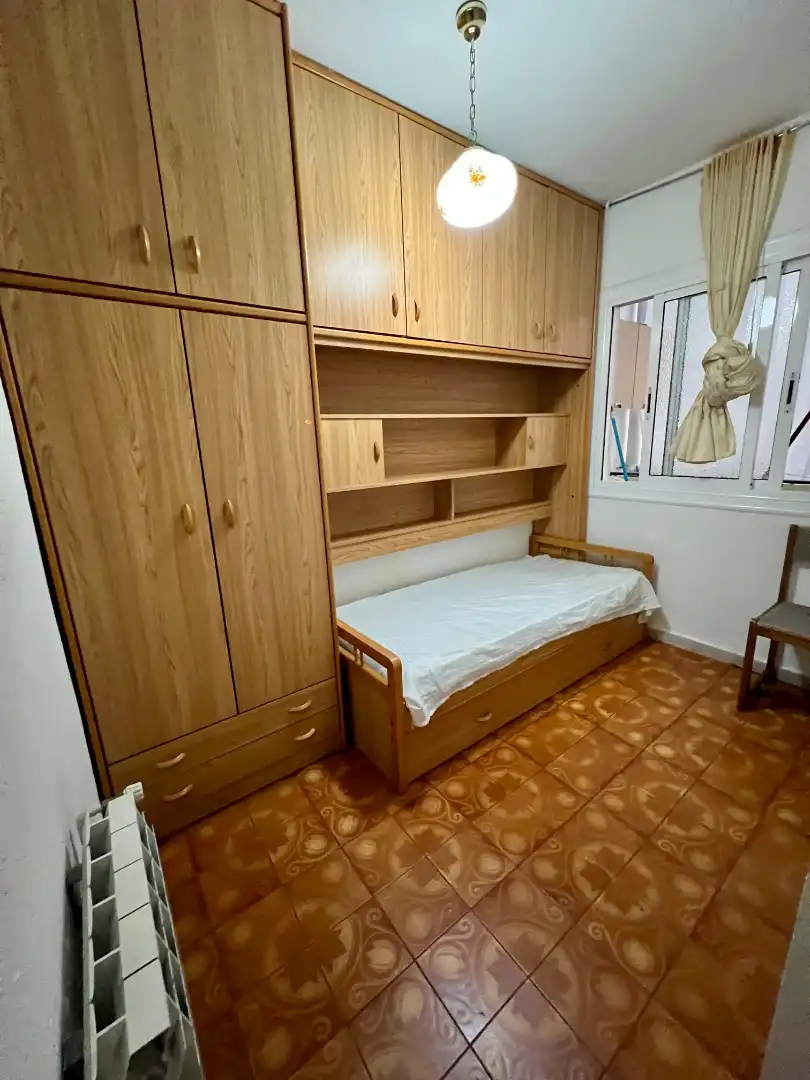 Bedroom of Flat for sale in Barcelona  with Air Conditioner, Heating and Furnished