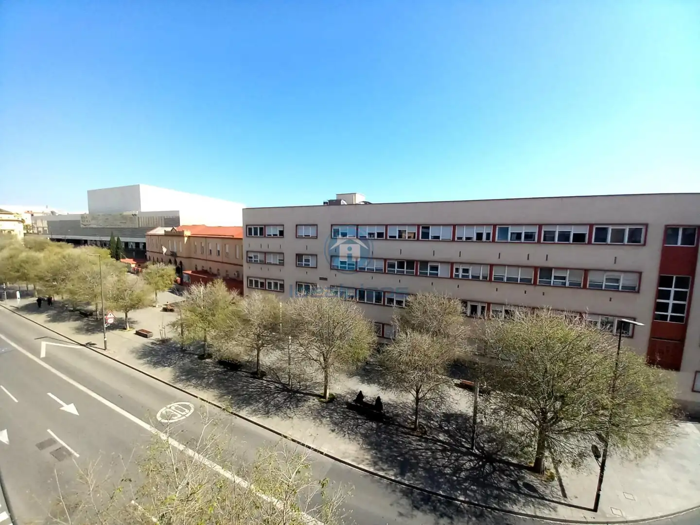 Vista exterior de Pis en venda en Alicante / Alacant amb Balcó