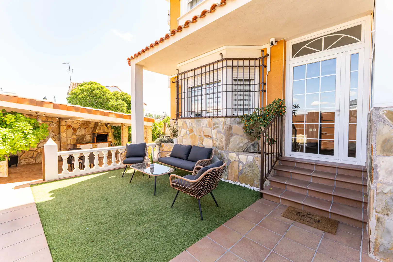 Terraza de Casa o chalet en venta en Serranillos del Valle con Aire acondicionado, Calefacción y Jardín privado