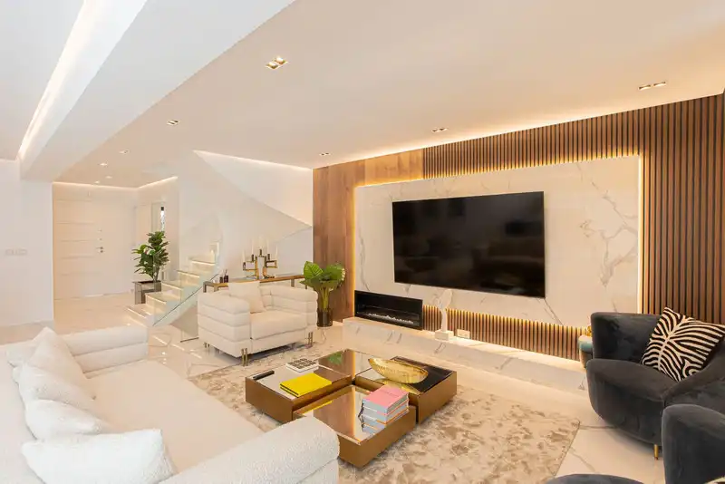 Living room of Detached homes for rent in Marbella  with Air Conditioner, Terrace and Storage room