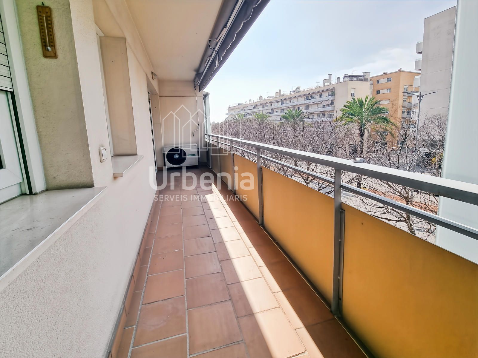 Vista exterior de Pis en venda en Mataró amb Aire condicionat, Calefacció i Terrassa