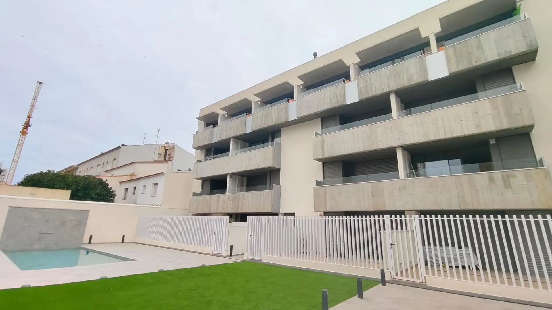 Vista exterior de Piso en venta en Calonge i Sant Antoni con Aire acondicionado, Terraza y Piscina comunitaria