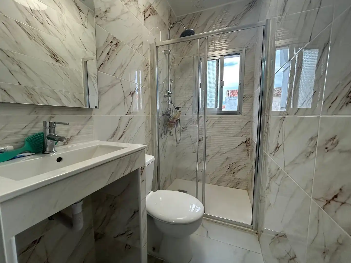 Baño de Piso en venta en Talavera de la Reina con Aire acondicionado