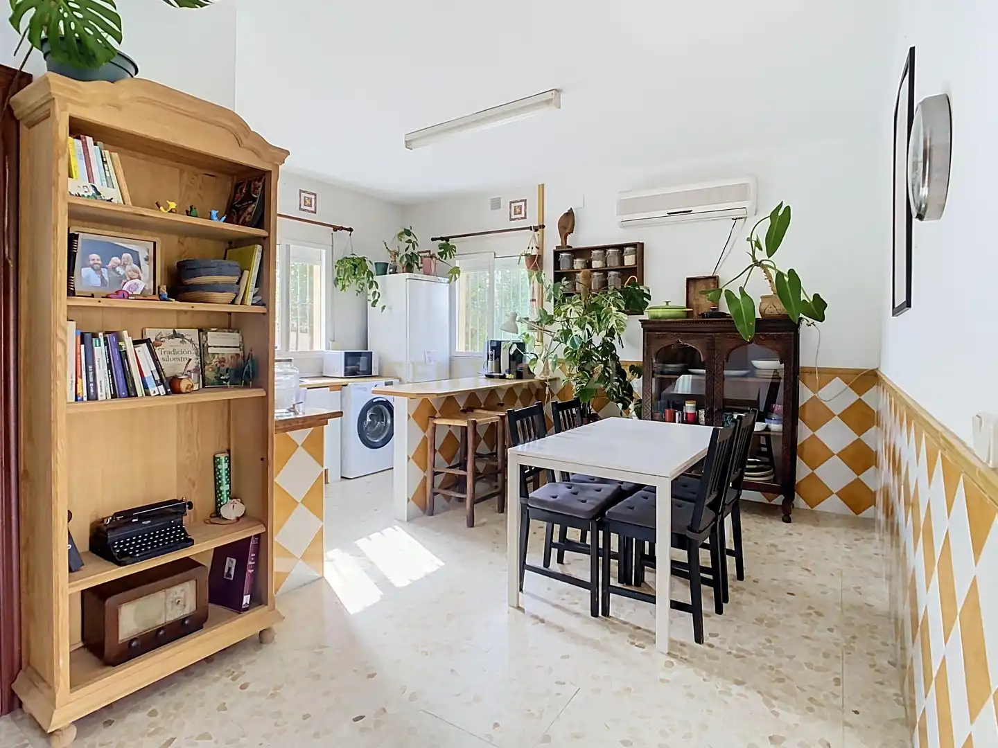 Cocina de Finca rústica en venta en Alhaurín El Grande con Aire acondicionado, Jardín privado y Trastero