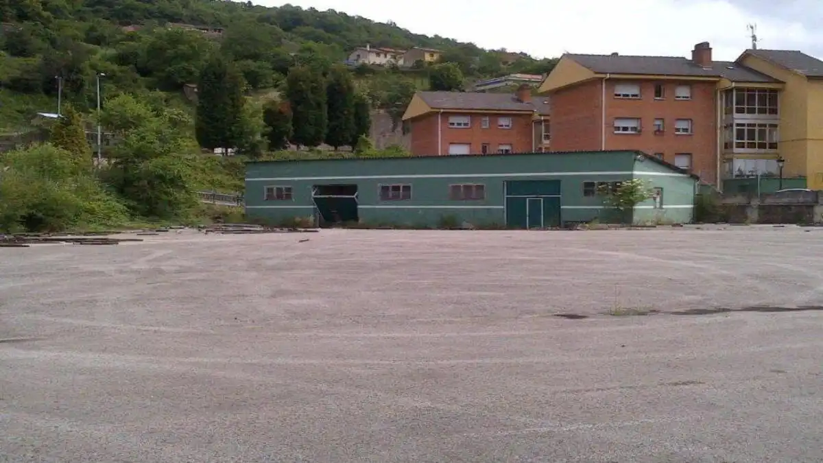 Parking of Industrial buildings for sale in Mieres (Asturias)