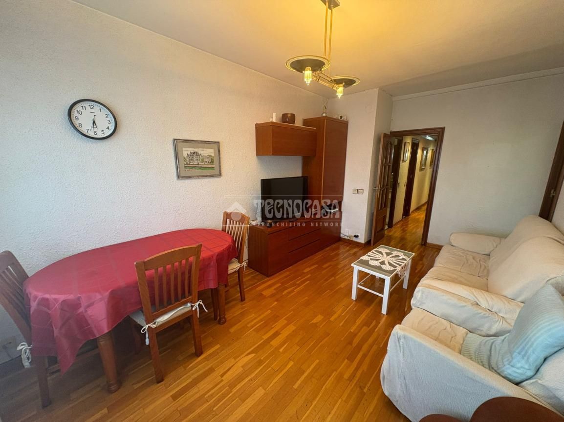 Sala d'estar de Pis en venda en  Barcelona Capital amb Aire condicionat i Parquet