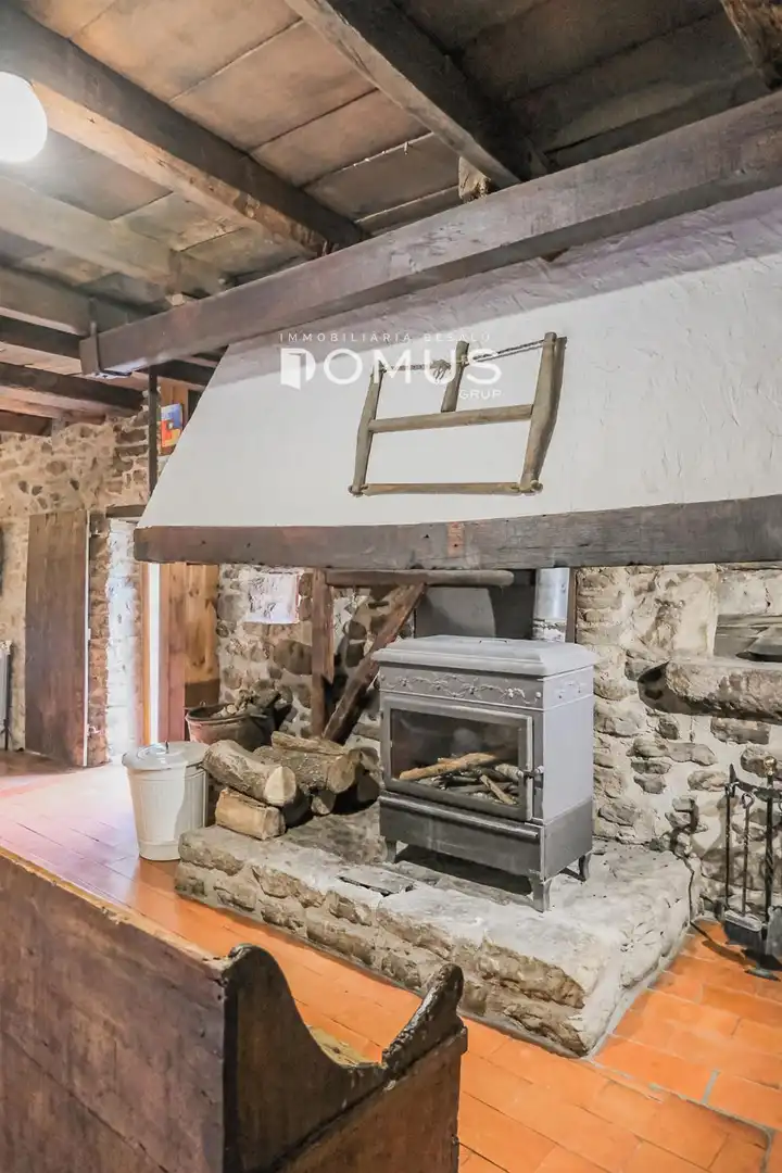 Finca rústica en venta en Santa Pau con Calefacción, Parquet y Piscina