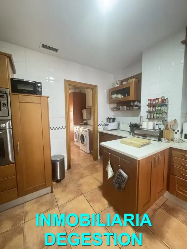 Casa adosada en venta en Linarejos