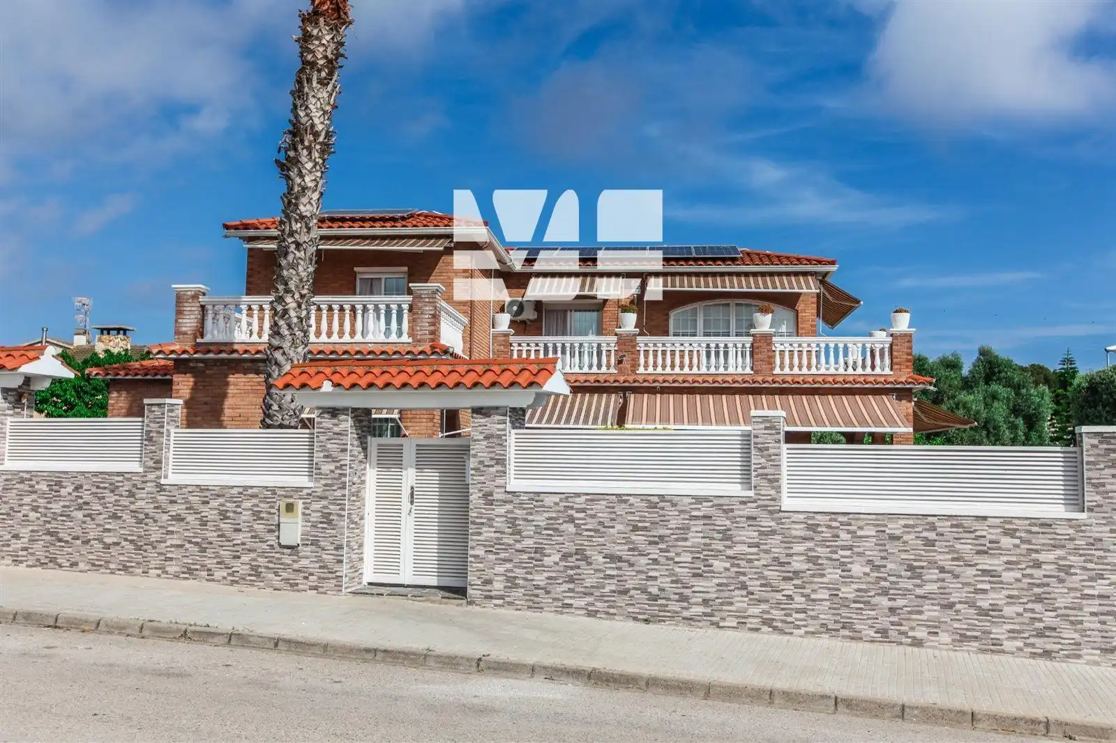 Chalet con piscina en venta en ACUARI, imagen 49