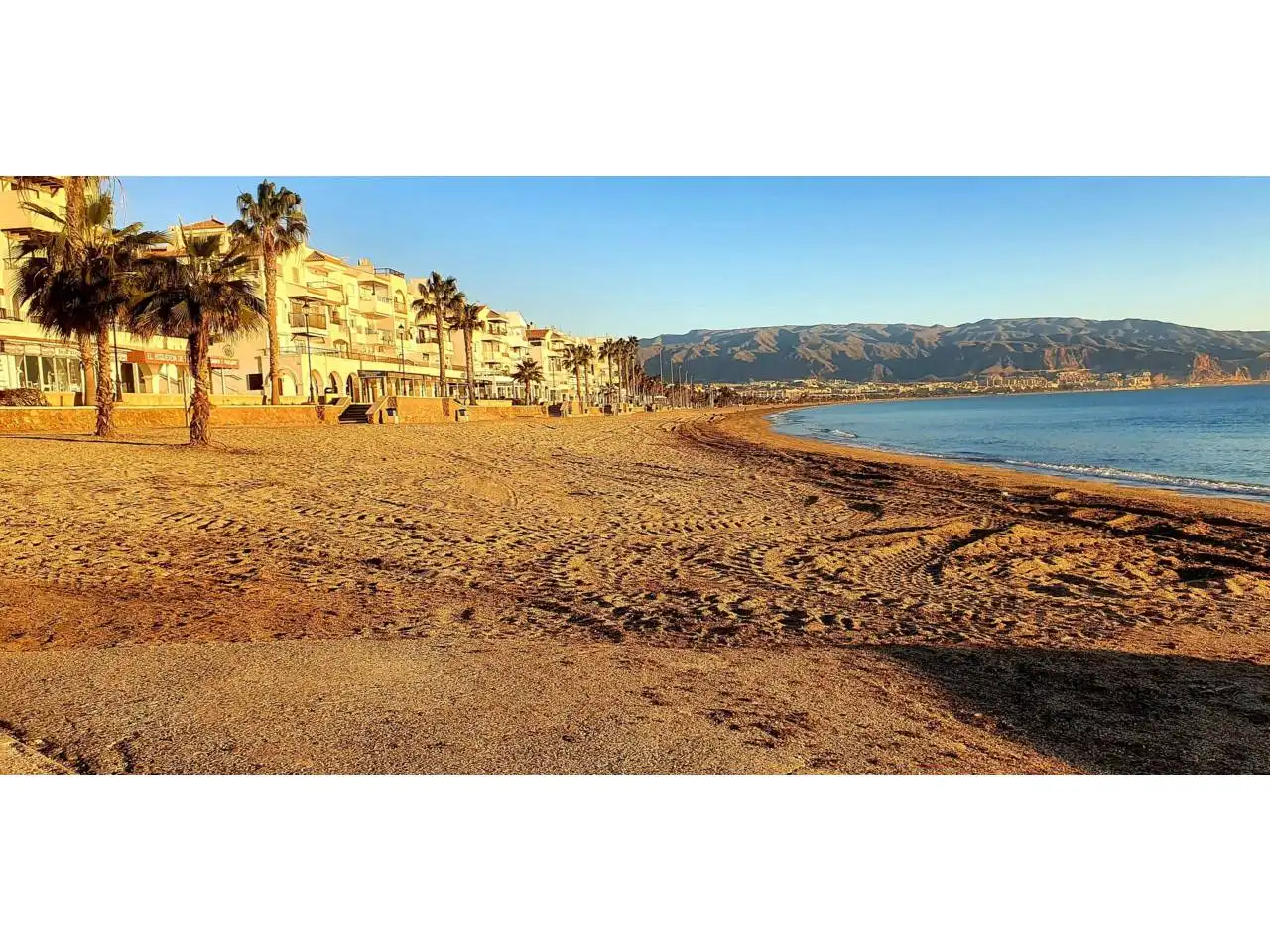 Wohnung mit Terrasse zum Verkauf in Roquetas de Mar ciudad, imagen 5