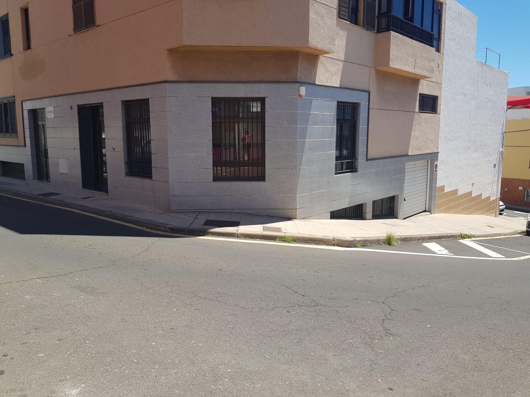 Vista exterior de Local en venda en San Cristóbal de la Laguna amb Moblat