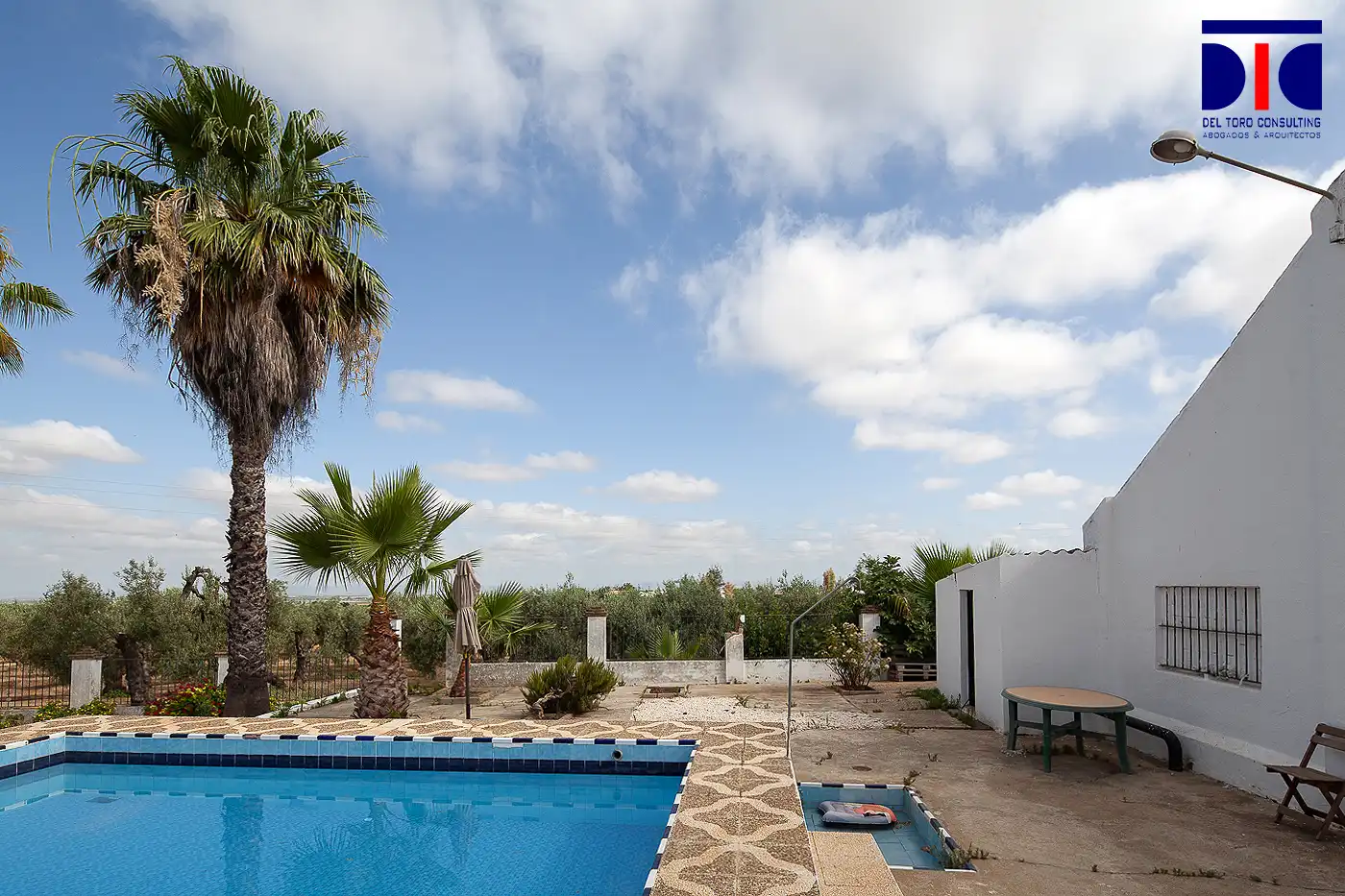 Piscina de Finca rústica en venta en Carmona con Jardín privado, Terraza y Piscina