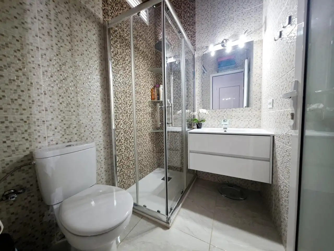 Bathroom of Flat for rent in San Bartolomé de Tirajana  with Air Conditioner, Terrace and Furnished