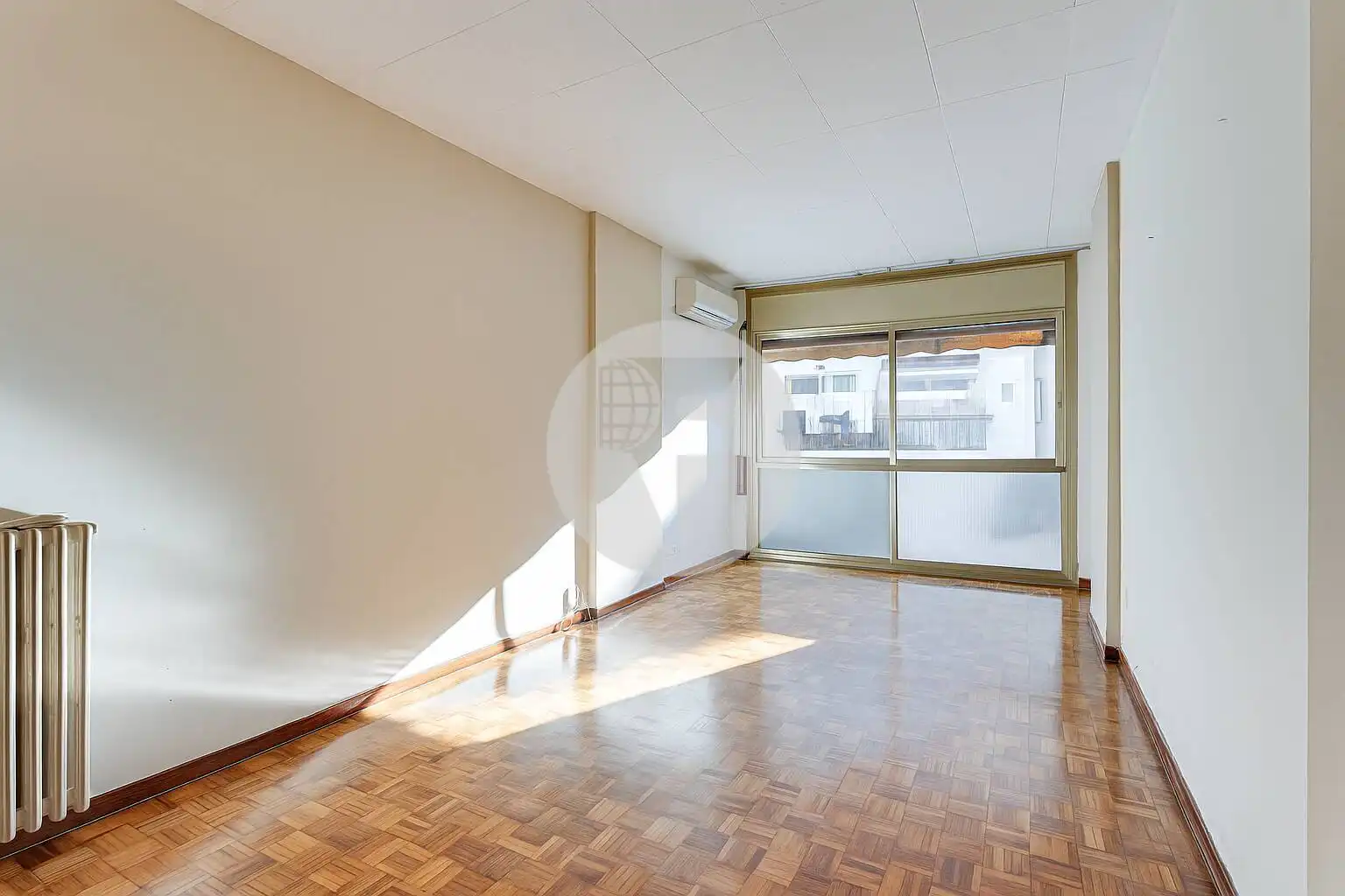 Piso en venta en Barcelona con Aire acondicionado, Calefacción y Terraza