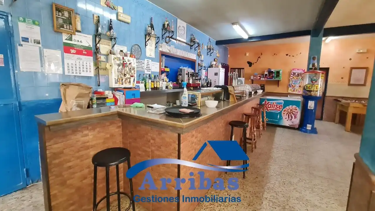 Local en venta en Escalona con Aire acondicionado y Calefacción